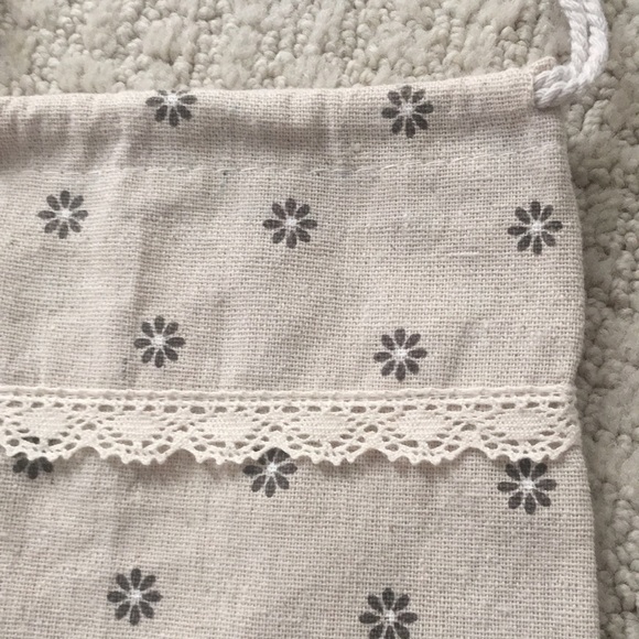 NWOT: Canvas Dust Bag - Picture 2 of 3